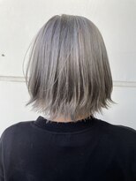 salon de MiLK 札幌大通店【サロン ド ミルク】 ケアブリーチで染めるシルバーグレー