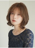 切りっぱなしショート・ボブ/絶壁解消/前髪あり/20代/30代/丸顔