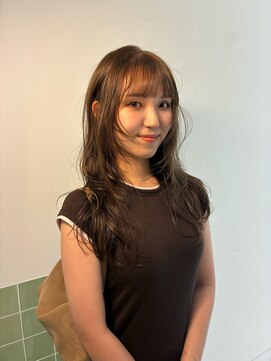 ロウネ(rawne) レイヤーカット　オリーブベージュ　[cono]