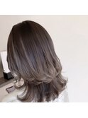 グラデーショングレージュカラー