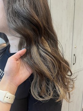 シュシュバイジャガラ 千葉駅北口店(chou chou byJAGARA) イヤリングカラー×ベージュ【chouchou千葉・千葉駅】