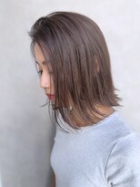 ロイ(Roi)&nbsp;ストレート外ハネボブダークアッシュ小顔カット20代30代40代