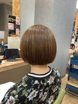 ブロッサム 東中野店 ダブルカラーケアブリーチベージュピンクボブミニウルフリタッチ