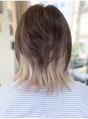 20代30代40代大人インナーカラー外ハネミディレイヤーカット