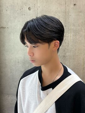 アルム オモテサンドウ(ALLM omotesando) パーマなしカルマヘア メンズ 韓国ヘア 原宿 表参道