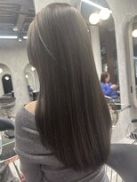 シティ(CITY) ツヤ髪グレージュ×ロングレイヤーカット【CHICA】