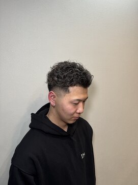 トラッド(TRAD) スペインカールからのメンテナンスカット