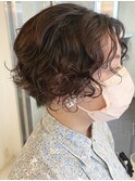 ショートのくるくるパーマ