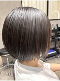 ショートボブ