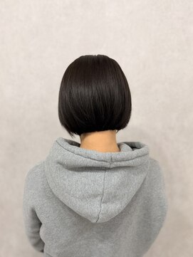 ダークグレージュ×ミニボブ【渡辺俊弥】梅田