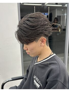 リット(LIT.) フェザーパーマ/富士/メンズパーマ/メンズカット