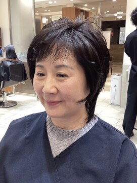 ピークアブー アヴェダ アトレ恵比寿(PEEK-A-BOO AVEDA) ミディアムウルフダークブラウン