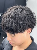 オーバル ジングウマエ(OVARL jingumae) 細かめ縦落ちツイストスパイラルパーマラウンドマッシュ