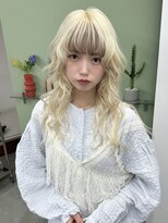 リヴ オオサカ(LIV OSAKA) ホワイトブロンド/抜きっぱなし/ハイトーン/大阪梅田