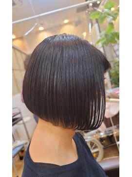 ヘアーズビースリー ポートサイド ぱつんとボブX丸みボブ　20代30代40代