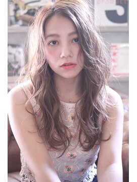 ラべリー 池袋(LOVELEY) 透け感ミルクティー　ブリーチ　【池袋】