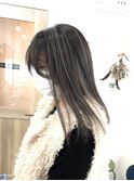 コントラストハイライト×ホワイトグレージュカラー