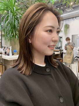 ベル 銀座5丁目店(Belle) 前髪なしウェットヘアのミディアム切りっぱなし【銀座】