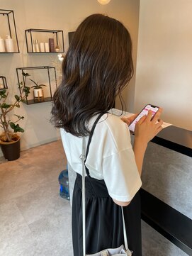 メデル(mederu) 暗髪カラー透け感カラーミディアムヘア20代30代40代大人可愛い