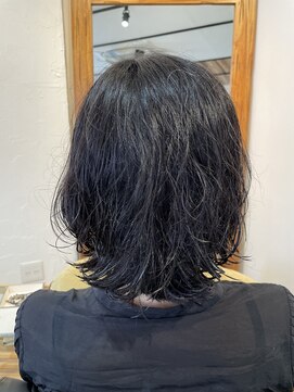 フリー(Free) くせ毛ミディアム【平塚・秦野・二宮・小田原】