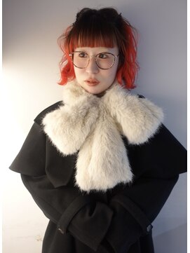 ゾーイダイミョウ(ZOEY daimyo) 赤とブラウンのデザインカラー