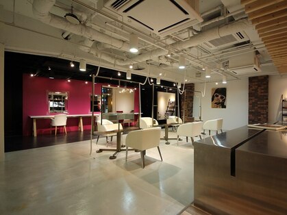 アッドバイケーツー 心斎橋(add by k-two Men's)の写真