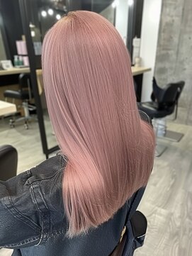 イル(iLe.) ブリーチ/ホワイトグレージュ/デジタルパーマ/フェザーパーマ