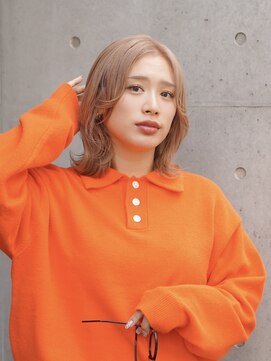 アーレント(AREND) ピンクベージュの柔らかミディ