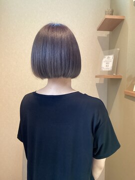 楓 ショートボブ