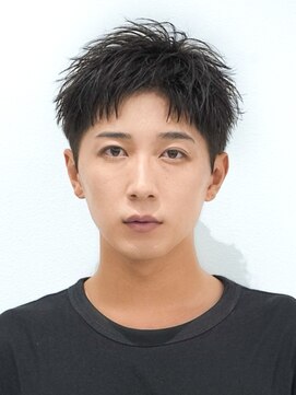 オーシャントーキョーオーバー 渋谷(OCEAN TOKYO OVER) 黒髪ビジネススパイキーショート刈り上げツーブロック七三パーマ