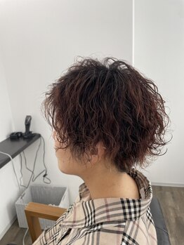 ミナトク(minatoku)の写真/男らしいフェードスタイル/ツイストパーマ～雰囲気のあるイマドキスタイルまで幅広く対応☆