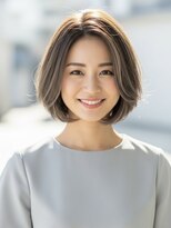 レヴィア(REVIA)&nbsp;白髪ぼかしハイライトブリーチミルクティーベージュボブ