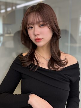 ソラ 広尾店(SORA) ミディアムレイヤー/顔周りカット/くびれ巻き