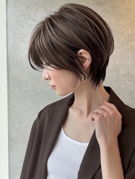 ディモアンド 表参道(Dimo&) カット/ホワイトグレージュ/レイヤーカット/チェリーブラウン