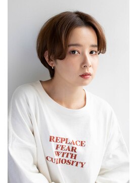 トトノ ヘアアンドケア(TOTONO hair & care) 大人かわいい丸みショートボブ×センターパート