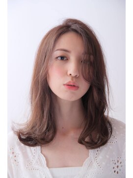 ソーホー ニューヨーク シズオカ(SOHO newyork SHIZUOKA) 斜めバングで大人綺麗なナチュラルロング