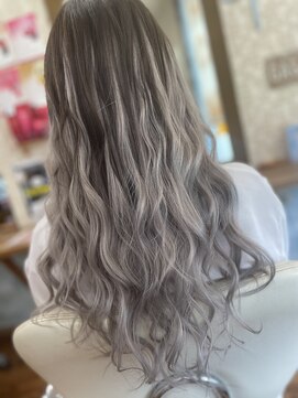 ケーアールツーエス 鳳店(KR2S) ＃ハイライト#バレイヤージュ#髪質改善#KR2S鳳