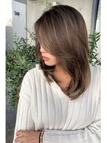 トルネード(TORNADO)&nbsp;チョコレートグレージュハイライトロングボブ　n11.2