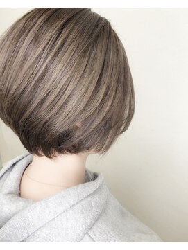 エヌプラス(N+) 黒髪グラデヘアーオリーブグレー小顔に見せるヘアココアベージュ