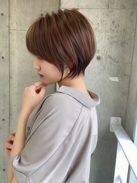 ロンド クラン 岡崎(Lond Clan) 丸みとクビレが可愛い大人ショートヘア