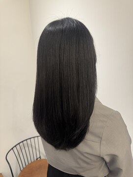 リリアーナ(LILIANA) 髪質改善 縮毛矯正 暗髪カラー アッシュ 透明感カラー 韓国ヘア