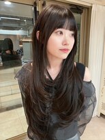 ユニ 原宿(uni)&nbsp;切りっぱなしボブ/エアリーロング/美髪/ピンクブラウン/原宿