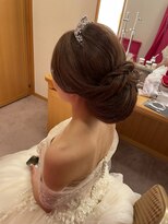 コマリ(comari) シニヨンヘアセット