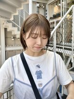 サイズ(cyez)&nbsp;ミルクティーベージュのボブ。