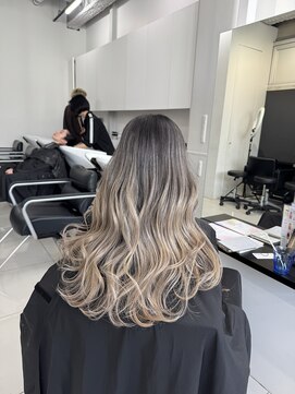 アライブ ハラジュク(ALIVE harajuku) 【ALIVE yu-ki 私にしかできないバレイヤージュ】