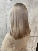 シルキーベージュ