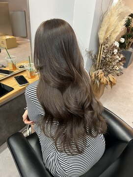 レブ 四条烏丸(Reb,) 透明感ベージュ