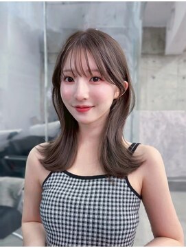 フィヴェント(Fivent) 黒髪韓国小顔レイヤーイメチェン暗めオリーブグレークラゲヘアー