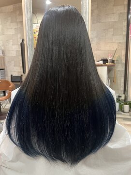 ハコ(H.A.Co) デザインカラーです。ブルーのグラデーションで冬カラーです