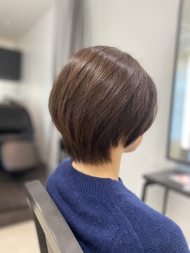 メゾンブラン 川西阪急店(Maison Blanc) 川西髪質改善カラー似合わせショートスタイル